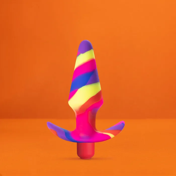 Honey’s Toy 美國Blush AVANT| Free Spirit Scarlet：Artisan 5 英寸振動 Stayput 肛塞 - | Vibrators